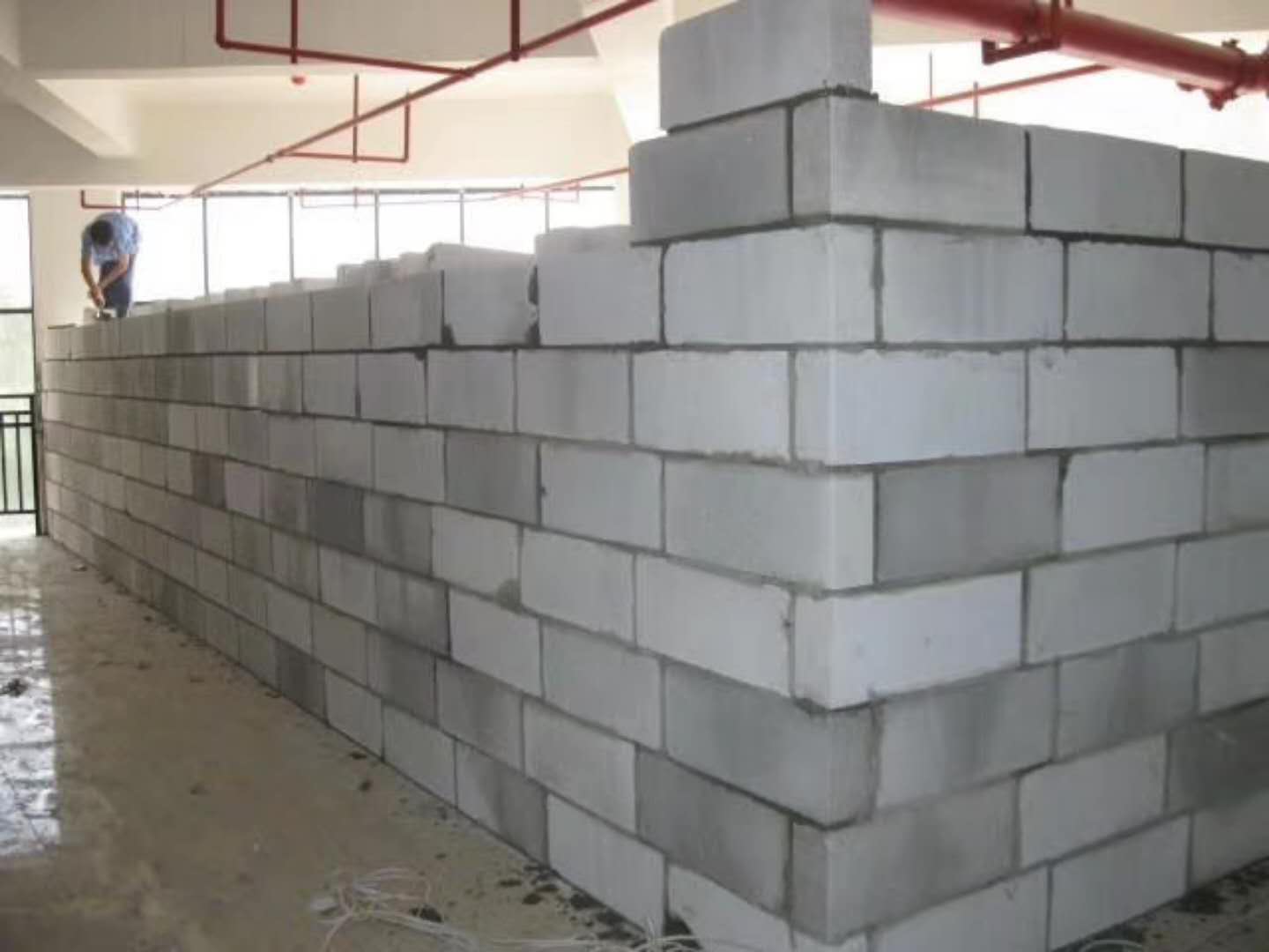 南华蒸压加气混凝土砌块承重墙静力和抗震性能的研究